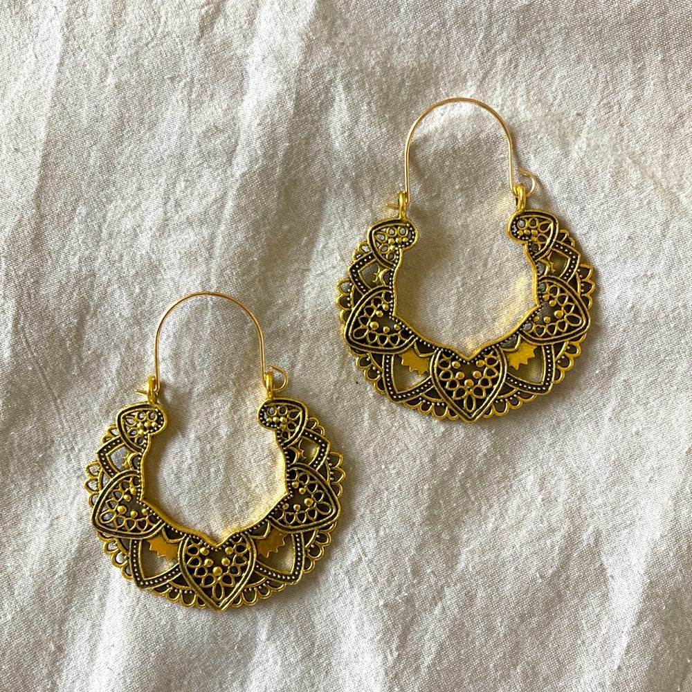 Vintage Gold Hoop Earrings